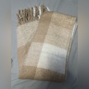 Steve Madden plaid Beige and Cream Scarf